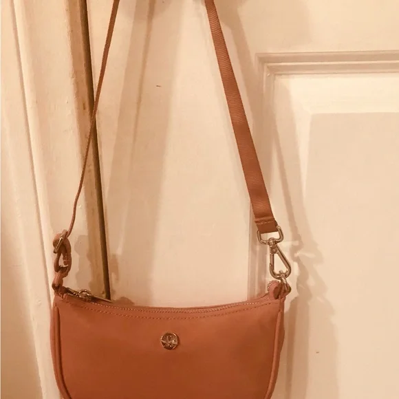 lululemon athletica Blush Pink Shoulder Bag - Picture 4 of 6